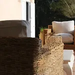 A Macchia, Piscine Et Vue Sur Bonifacio (Corsica)