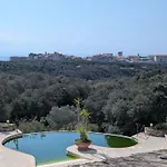 A Macchia, Piscine Et Vue Sur