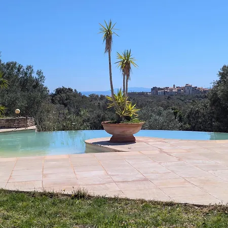 A Macchia, Piscine Et Vue Sur *