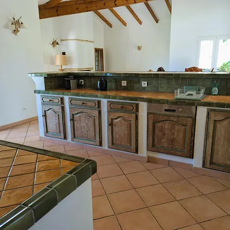A Macchia, Piscine Et Vue Sur Villa