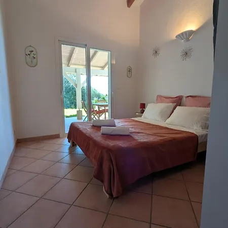 Vila A Macchia, Piscine Et Vue Sur