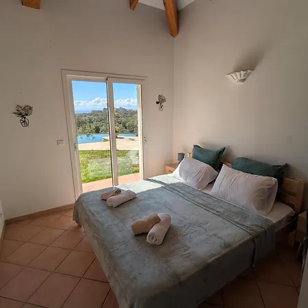 A Macchia, Piscine Et Vue Sur * Bonifacio (Corsica)