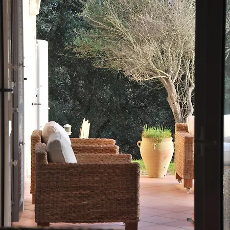 A Macchia, Piscine Et Vue Sur *