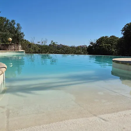 A Macchia, Piscine Et Vue Sur *