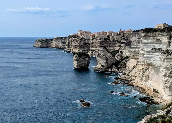 A Macchia, Piscine Et Vue Sur * 보니파시오